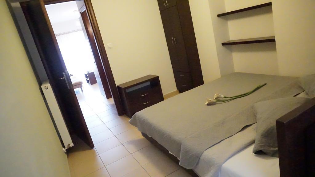 Ameris Studios & Apartments Неос Мармарас Екстериор снимка