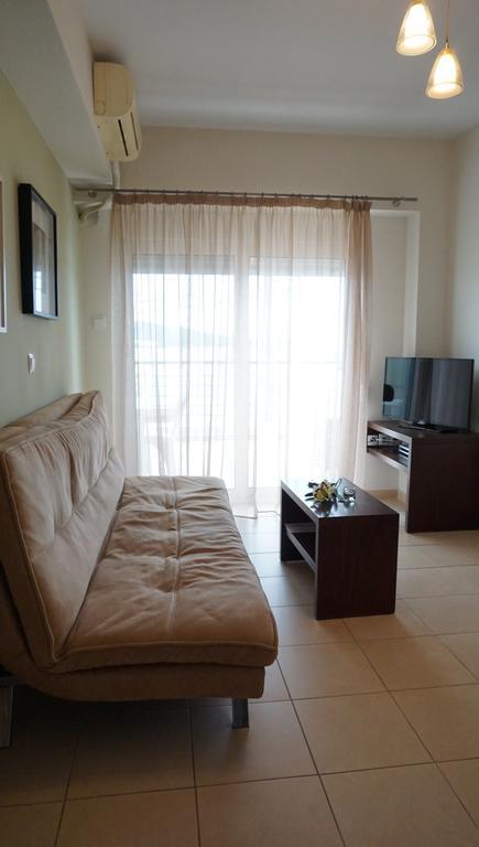 Ameris Studios & Apartments Неос Мармарас Екстериор снимка