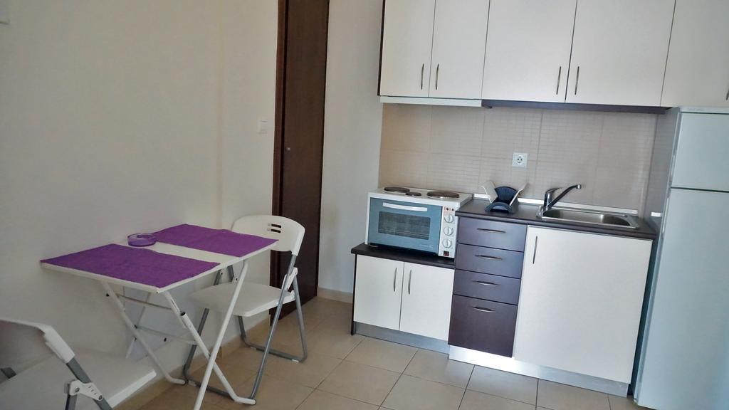 Ameris Studios & Apartments Неос Мармарас Екстериор снимка