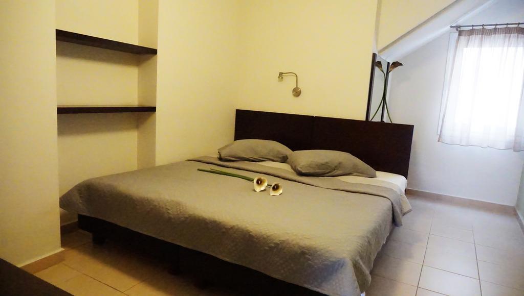 Ameris Studios & Apartments Неос Мармарас Екстериор снимка