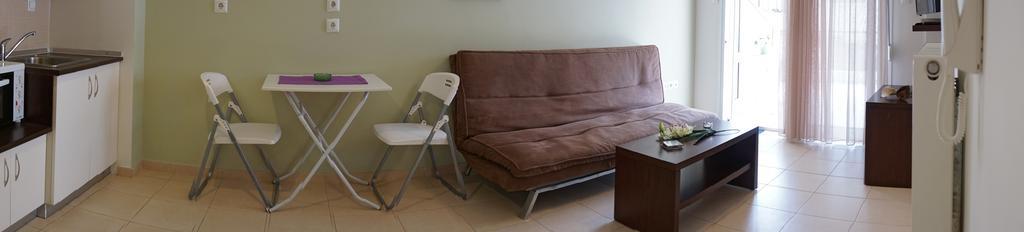 Ameris Studios & Apartments Неос Мармарас Екстериор снимка